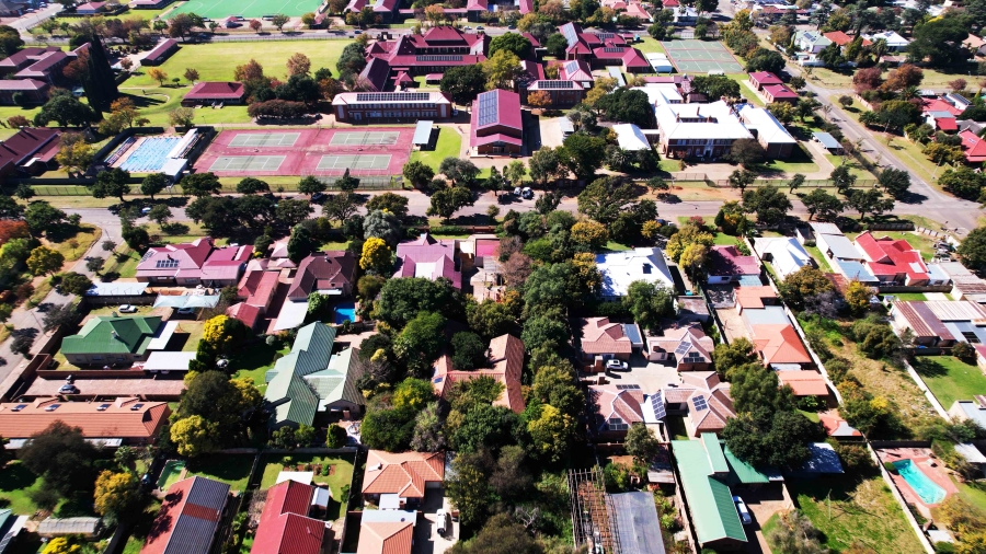 4 Bedroom Property for Sale in Potchefstroom North West
